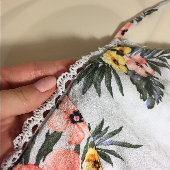 Tie-Back Halter Top - Picture 2 of 5